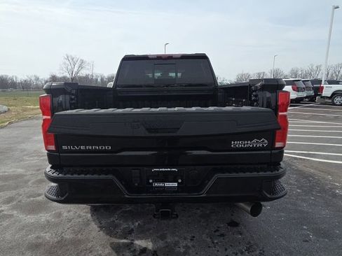 Used 2024 Chevrolet Silverado 3500 High Country w/ High Country Premium Package AWD/4WD image 10