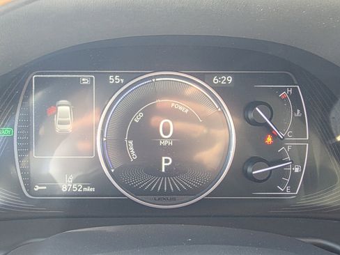 Used 2024 Lexus ES 300h w/ Luxury Package image 18