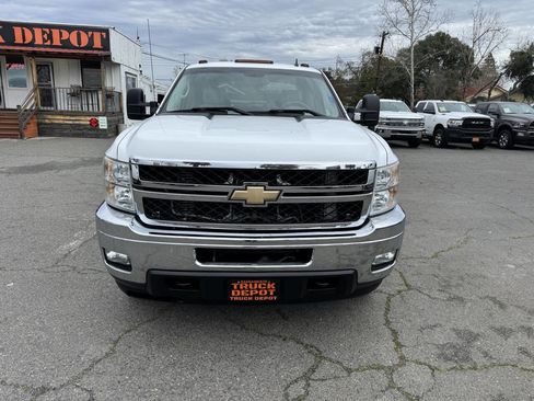 Used 2011 Chevrolet Silverado 3500 LTZ w/ LTZ Plus Package image 3