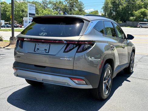 Certified 2025 Hyundai Tucson SEL AWD/4WD image 5
