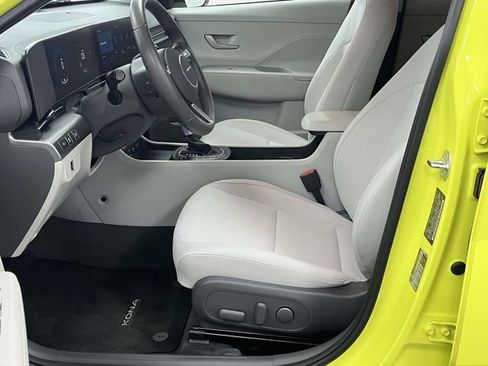 Certified 2025 Hyundai Kona SEL FWD image 13