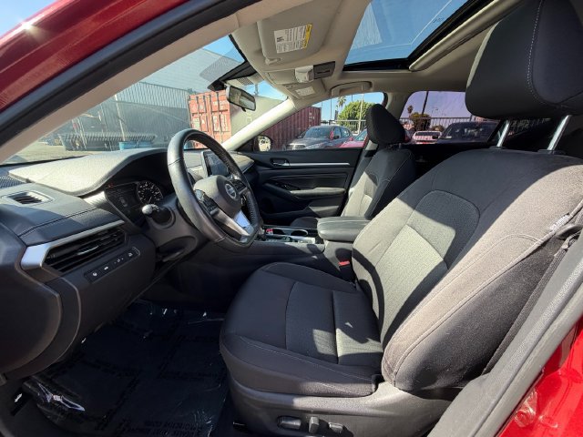 Used 2022 Nissan Altima 2.5 SV w/ SV Premium Package FWD image 31