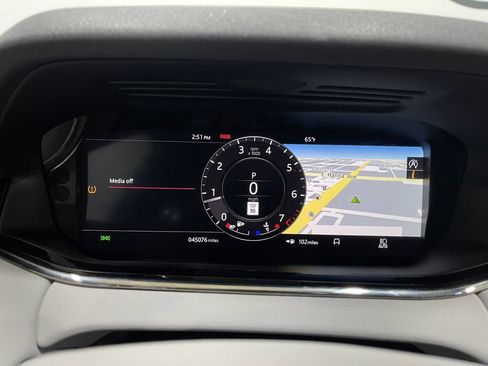 Used 2020 Land Rover Range Rover Evoque First Edition image 25