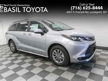 New 2025 Toyota Sienna XLE