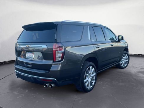 Used 2021 Chevrolet Tahoe High Country w/ Premium Package image 4