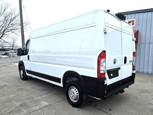 Used 2024 RAM ProMaster 2500 w/ Convenience Group image 8