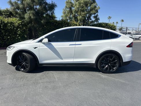Used 2020 Tesla Model X Long Range image 3
