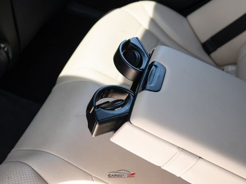 Used 2019 Mercedes-Benz C 300 Sedan image 18