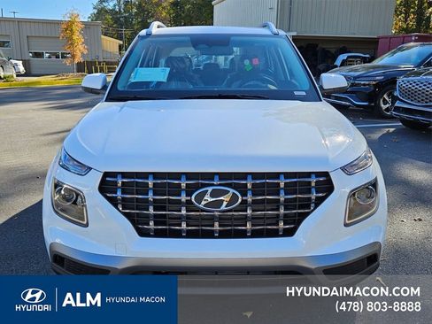 New 2026 Hyundai Venue SEL image 2