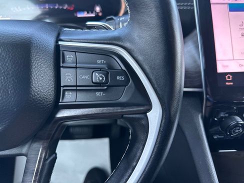 Used 2022 Jeep Grand Cherokee L Limited image 36