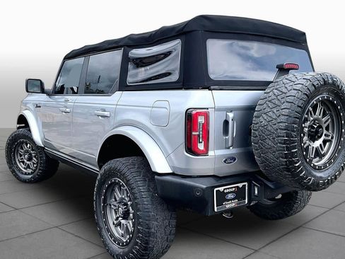 Used 2022 Ford Bronco Outer Banks AWD/4WD image 13