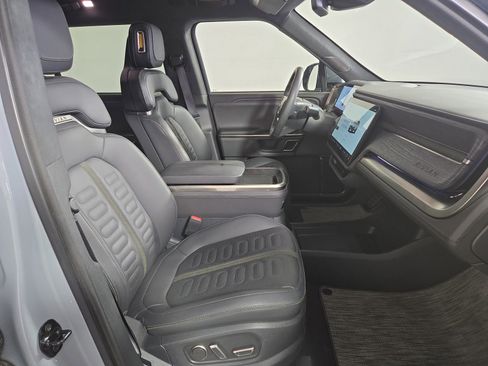 Used 2023 Rivian R1S Adventure AWD/4WD image 24
