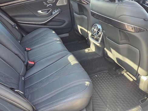 Used 2018 Mercedes-Benz S 560 Sedan image 14