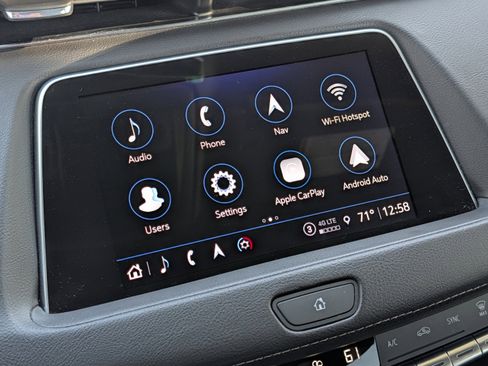 Used 2023 Cadillac XT4 Luxury w/ Cold Weather Package image 35