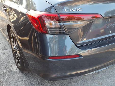Used 2022 Honda Civic EX image 10