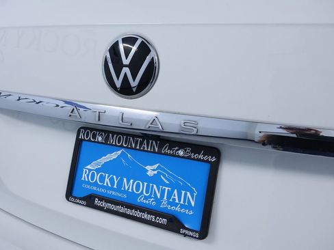 Used 2021 Volkswagen Atlas SEL R-Line image 9