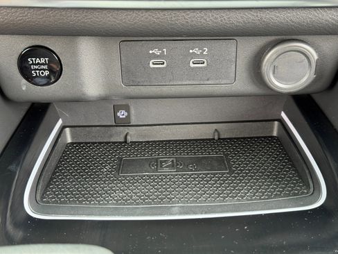 Used 2024 Nissan Rogue SL FWD image 26