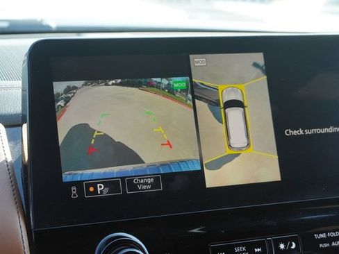 Used 2024 INFINITI QX80 Sensory AWD/4WD image 25