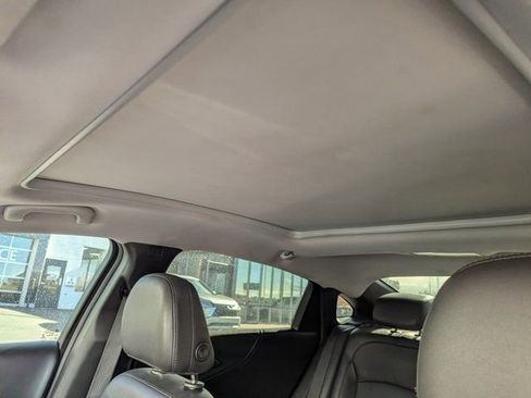 Used 2022 Chevrolet Malibu Premier image 28