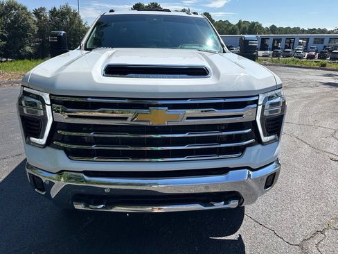 Used 2024 Chevrolet Silverado 3500 LTZ w/ LTZ Plus Package AWD/4WD image 14
