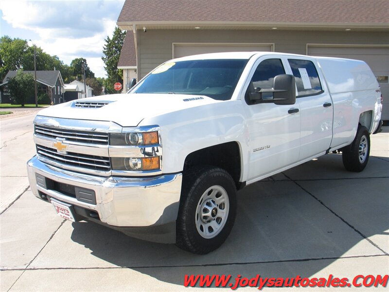 Used 2017 Chevrolet Silverado 3500 W/T AWD/4WD image 29