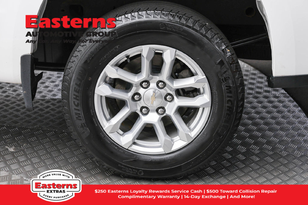 Used 2023 Chevrolet Silverado 1500 LT AWD/4WD image 9