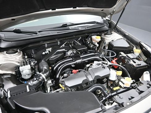 Used 2016 Subaru Outback 2.5i Limited image 11