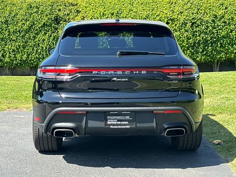 Certified 2025 Porsche Macan AWD/4WD image 7