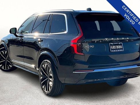 Certified 2025 Volvo XC90 B6 Plus image 16