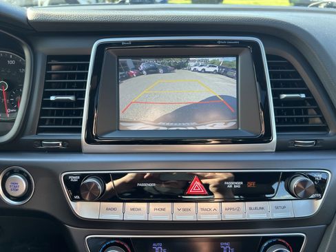 Used 2018 Hyundai Sonata Sport FWD image 19