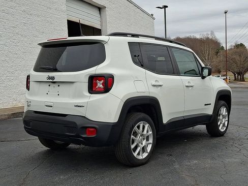 Used 2022 Jeep Renegade Latitude w/ Sun/Sound Group image 6