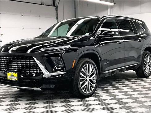 Used 2025 Buick Enclave Avenir w/ Trailering Package, 5000 lbs. AWD/4WD image 11