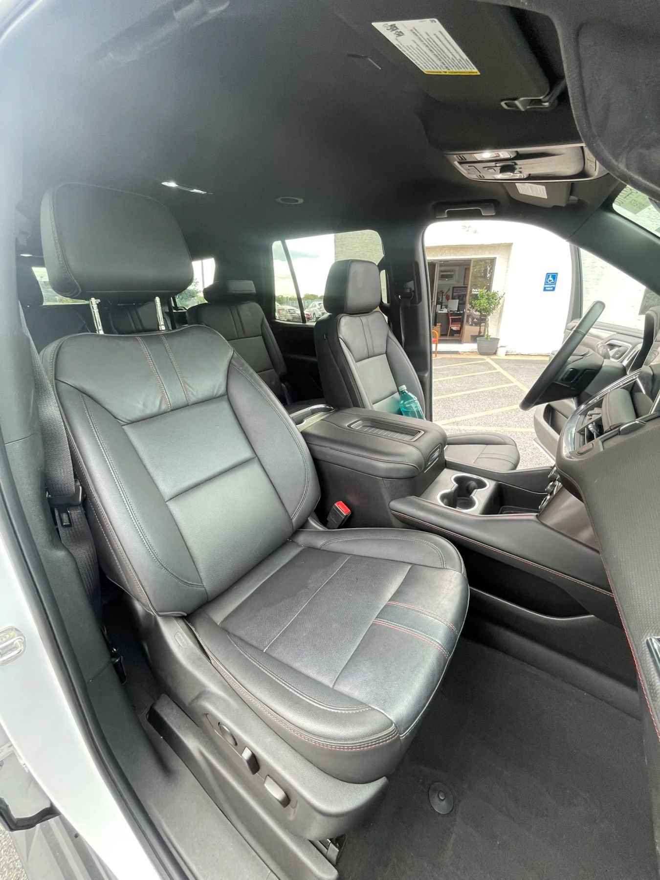 Used 2022 Chevrolet Tahoe RST w/ Luxury Package AWD/4WD image 22