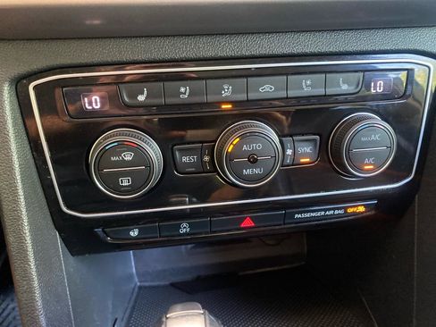 Used 2018 Volkswagen Atlas SEL Premium AWD/4WD image 21