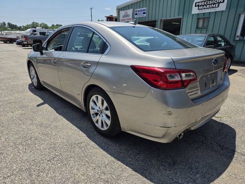 Used 2017 Subaru Legacy 2.5i Premium AWD/4WD image 16