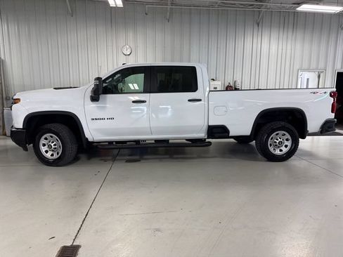 Used 2020 Chevrolet Silverado 3500 W/T w/ Gooseneck/5TH Wheel Package AWD/4WD image 2