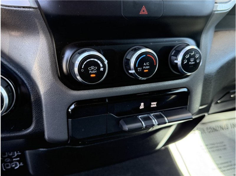 Used 2021 RAM 1500 Big Horn RWD image 39
