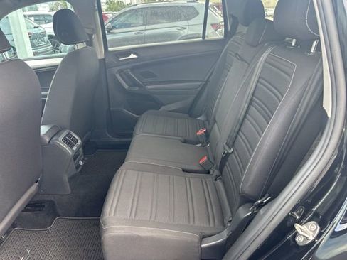 Used 2023 Volkswagen Tiguan S image 8