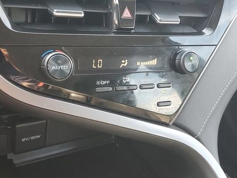 Used 2024 Toyota Camry SE FWD image 24