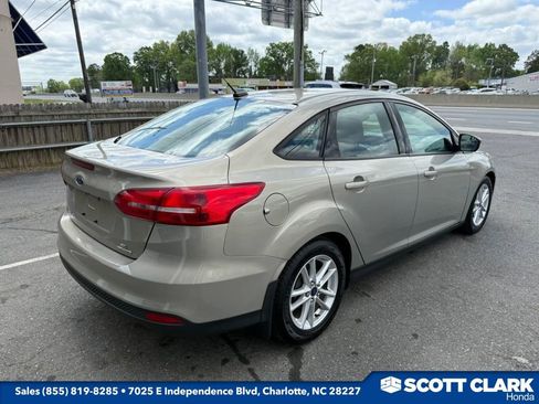 Used 2016 Ford Focus SE w/ SE Power Seat Package image 1