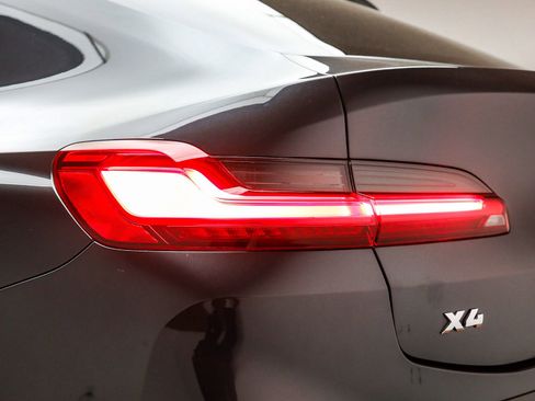 Certified 2023 BMW X4 M40i w/ Premium Package image 11