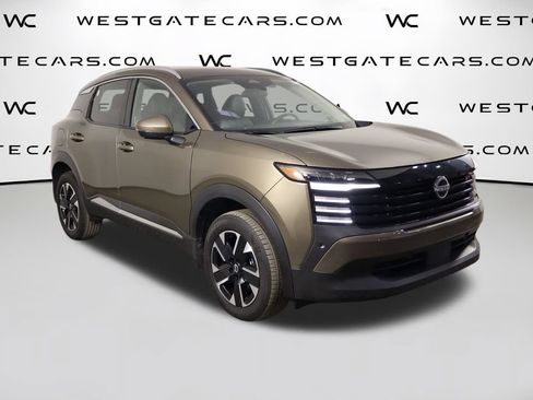 Used 2025 Nissan Kicks SR FWD image 36