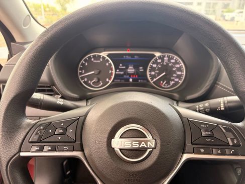 Certified 2024 Nissan Sentra SV FWD image 28