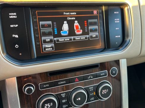 Used 2015 Land Rover Range Rover HSE image 26