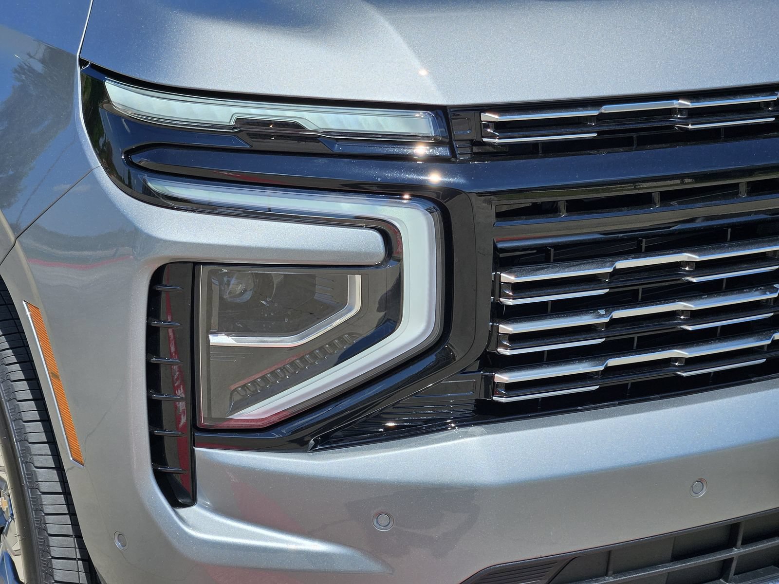 New 2026 Chevrolet Suburban High Country w/ Sun And Tow Package AWD/4WD image 9