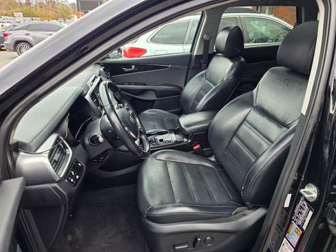 Used 2019 Kia Sorento EX image 23