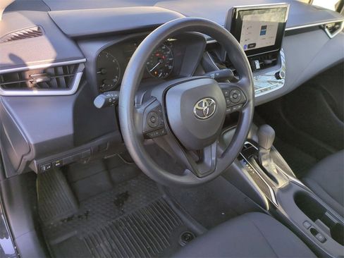 Used 2023 Toyota Corolla LE image 9