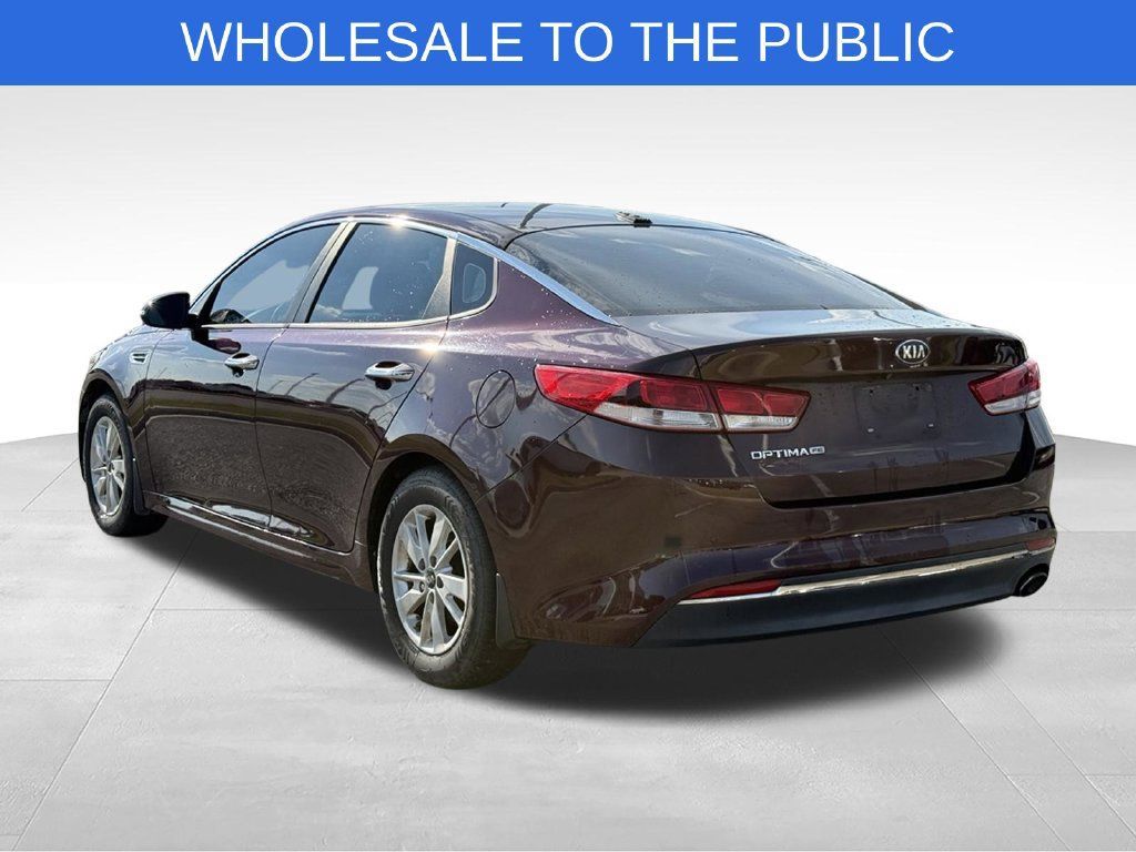 Used 2018 Kia Optima LX FWD image 3