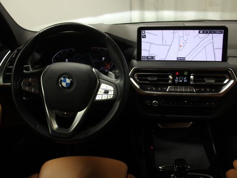 Used 2023 BMW X3 xDrive30i w/ Premium Package image 2