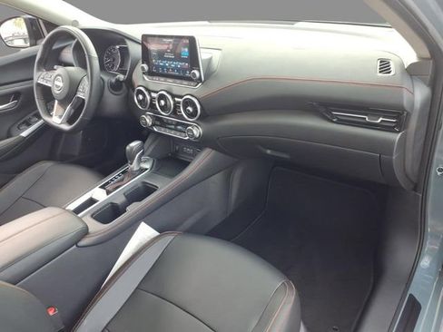 Certified 2025 Nissan Sentra SR w/ SR Premium Package FWD image 13